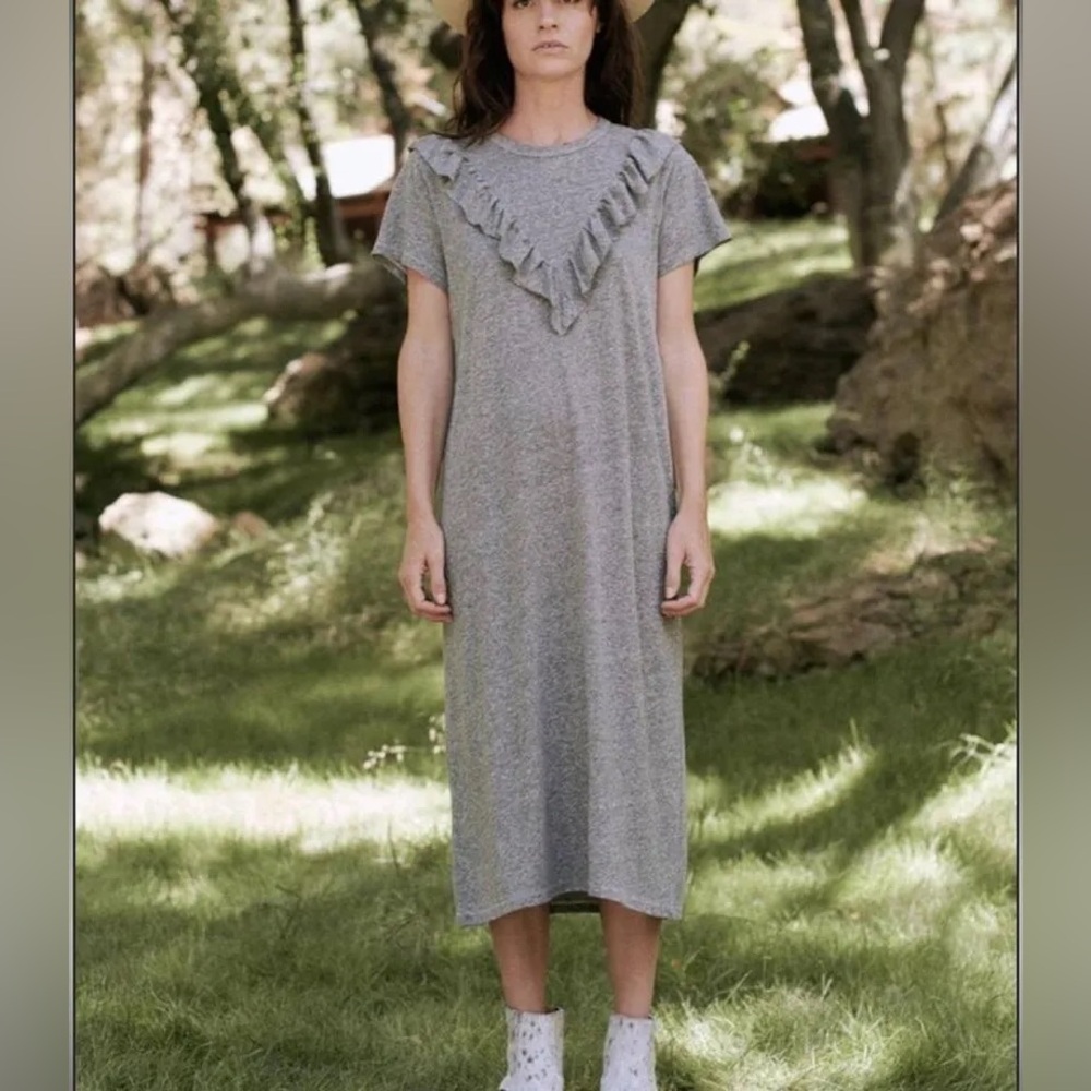 THE GREAT. Gray Ruffle Midi Tee-shirt Dress